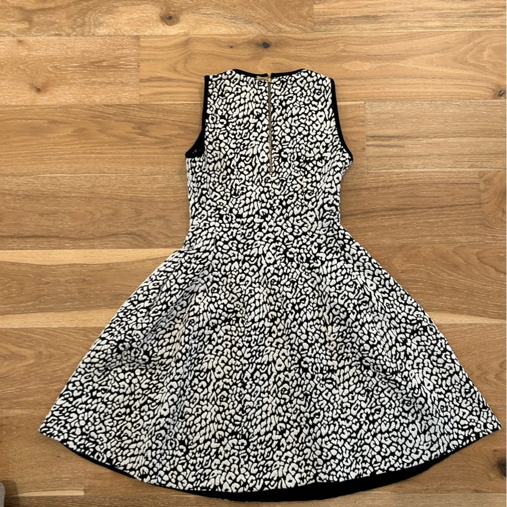 Black and white leopard Kate Spade dress size small in excellent used‎ condition